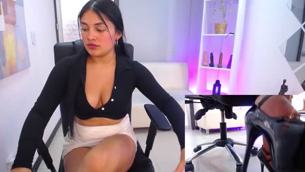 Camille_cristal77 StripChat Female 14-01-2025