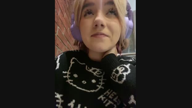 Baby__Naughty StripChat Female 14-01-2025