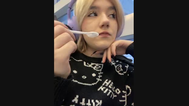 Baby__Naughty StripChat Female 15-01-2025