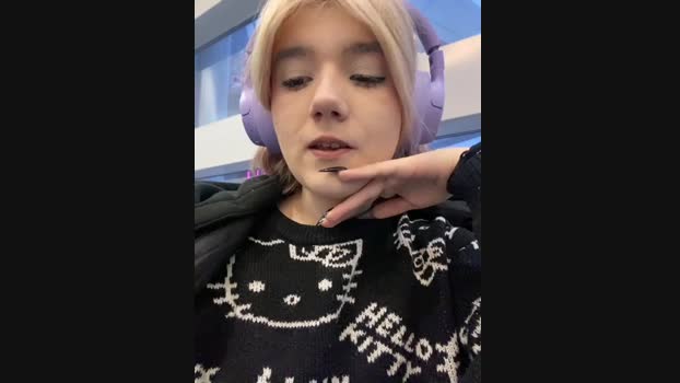 Baby__Naughty StripChat Female 15-01-2025