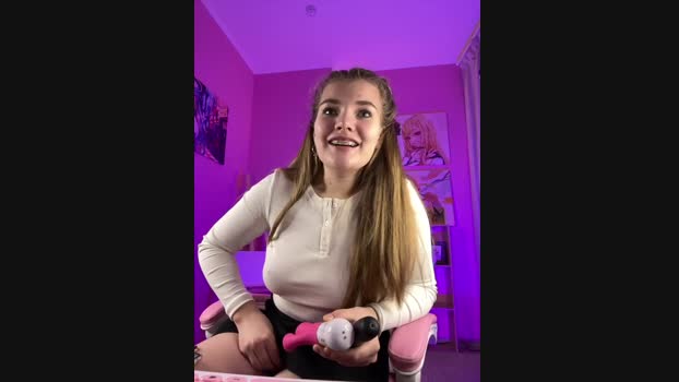 Holy_Tereza StripChat Female 15-01-2025