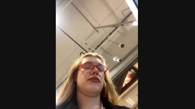 Honey___Hot StripChat Female 15-01-2025