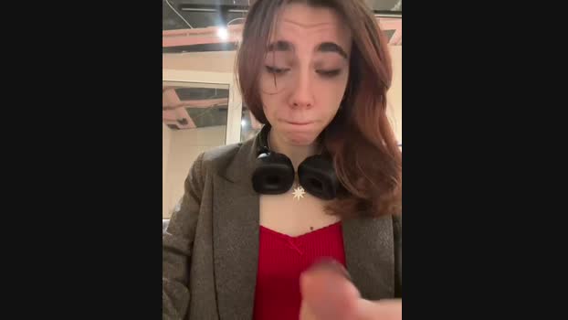 Lily__Belle StripChat Female 15-01-2025