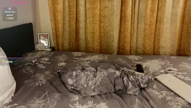 Lyrisa StripChat Female 14-01-2025