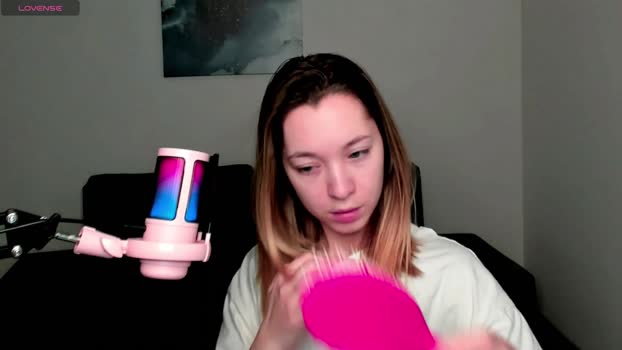 MiaThaine StripChat Female 14-01-2025