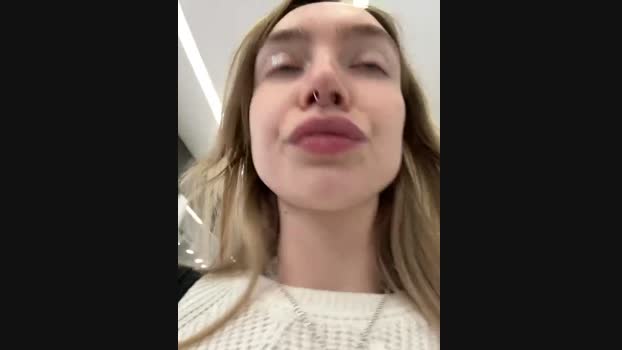 Miss_Elfie StripChat Female 14-01-2025