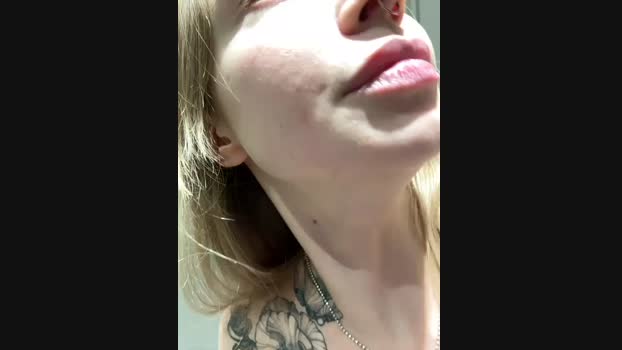 Miss_Elfie StripChat Female 14-01-2025