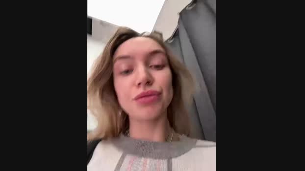 Miss_Elfie StripChat Female 15-01-2025