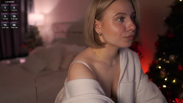 Selena_Flowers_ StripChat Female 14-01-2025