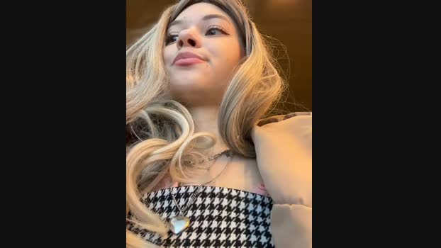 Times__Square StripChat Female 15-01-2025