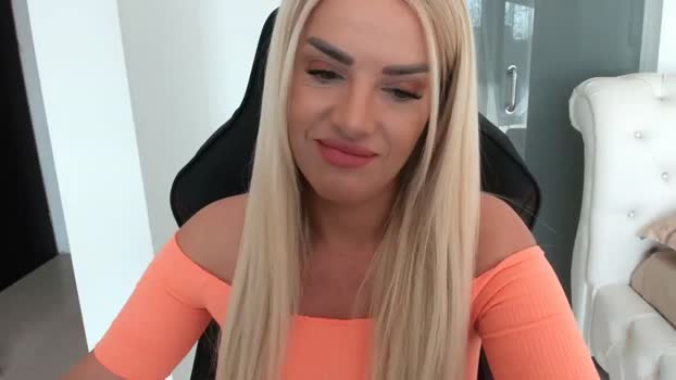 Allesia_ MyFreeCams Female 16-01-2025