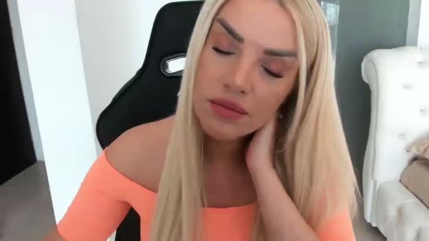 Allesia_ MyFreeCams Female 16-01-2025