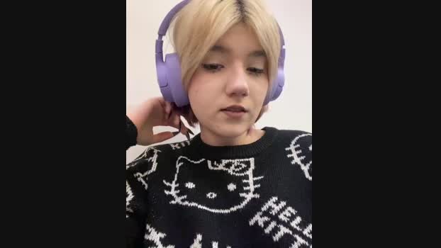 Baby__Naughty StripChat Female 15-01-2025