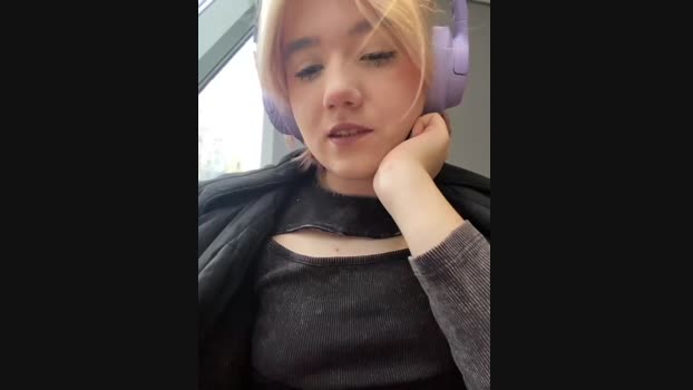 Baby__Naughty StripChat Female 16-01-2025