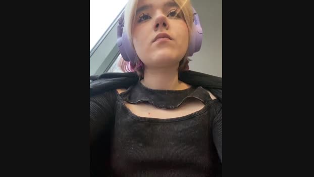 Baby__Naughty StripChat Female 16-01-2025