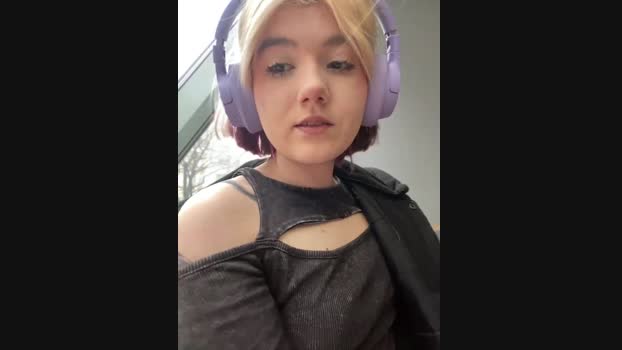 Baby__Naughty StripChat Female 16-01-2025