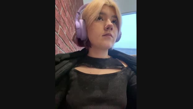 Baby__Naughty StripChat Female 16-01-2025