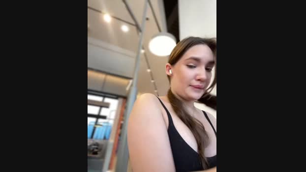 Holly_Molii StripChat Female 16-01-2025