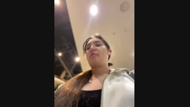 Holly_Molii StripChat Female 16-01-2025