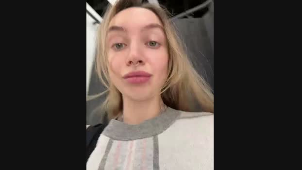 Miss_Elfie StripChat Female 15-01-2025