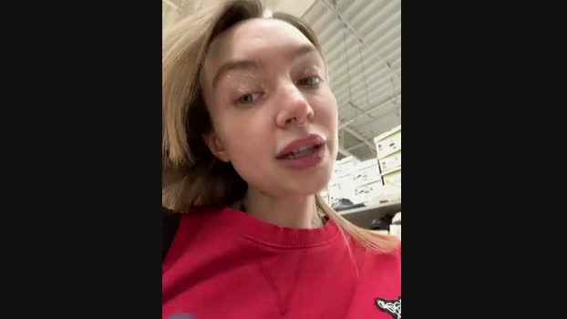 Miss_Elfie StripChat Female 16-01-2025