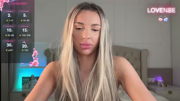 Serena_Devine MyFreeCams Female 15-01-2025