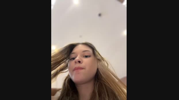 Times__Square StripChat Female 16-01-2025