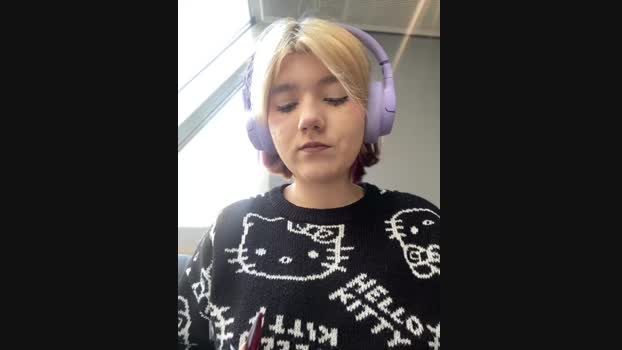 Baby__Naughty StripChat Female 17-01-2025