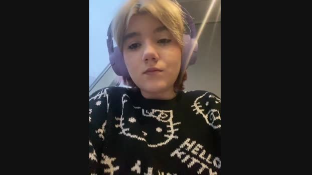 Baby__Naughty StripChat Female 17-01-2025