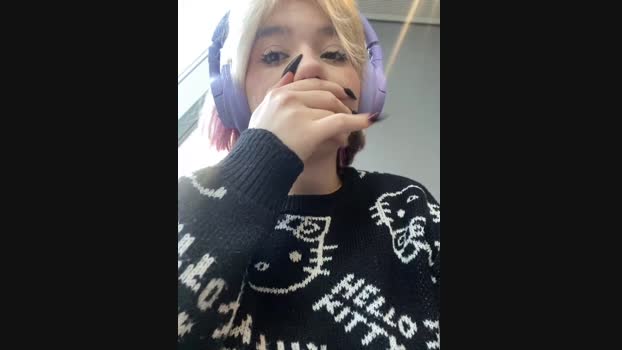 Baby__Naughty StripChat Female 17-01-2025