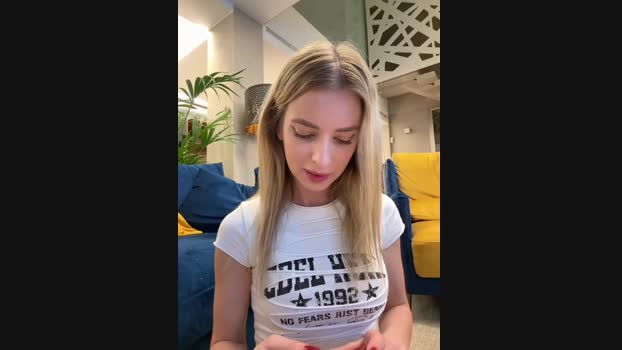 EvieEvans StripChat Female 16-01-2025