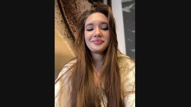 Holly_Molii StripChat Female 16-01-2025