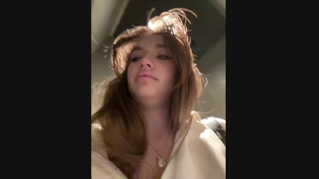 Holly_Molii StripChat Female 16-01-2025