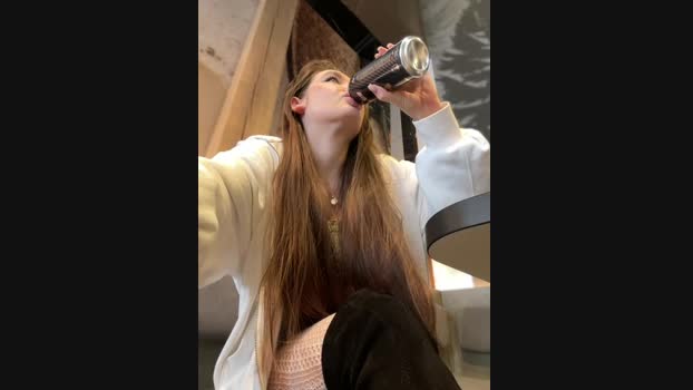 Holly_Molii StripChat Female 16-01-2025