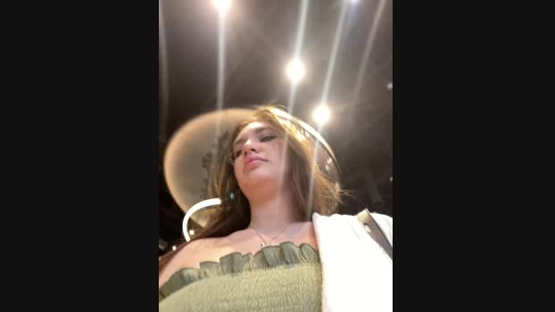 Holly_Molii StripChat Female 17-01-2025