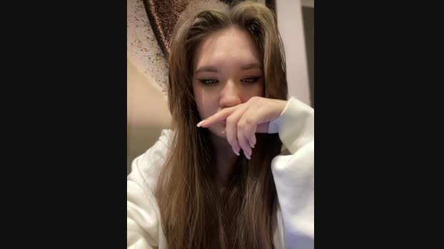 Holly_Molii StripChat Female 17-01-2025