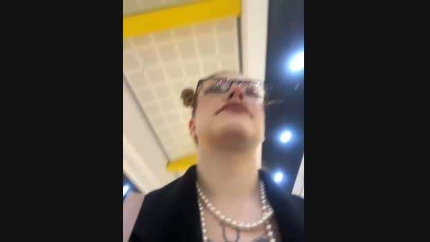 Honey___Hot StripChat Female 17-01-2025