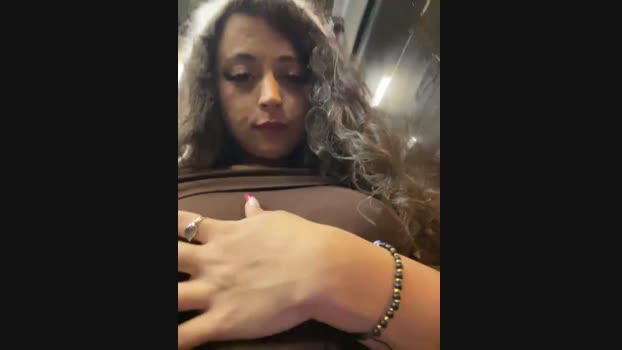 Lina_twin StripChat Female 17-01-2025