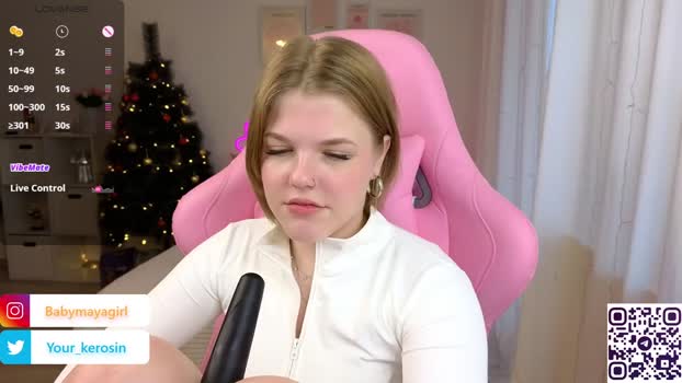 Maya_Rave StripChat Female 17-01-2025