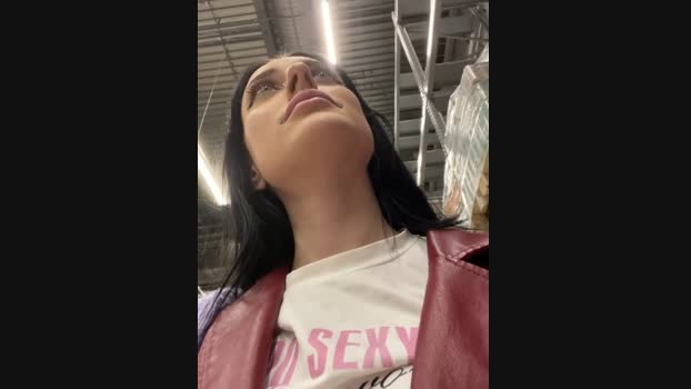 Melissa_crazy StripChat Female 16-01-2025