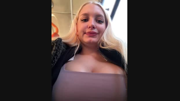 Milkyy_wway StripChat Female 17-01-2025