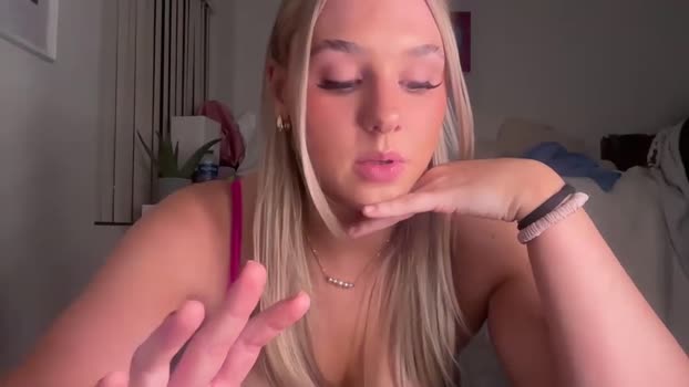 kittypooh386196 Chaturbate Female 16-01-2025