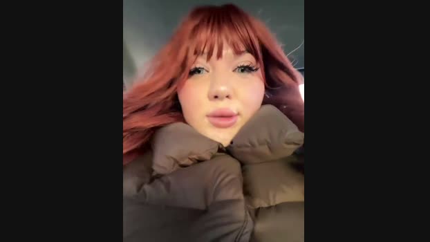 lovelykyllie StripChat Female 17-01-2025