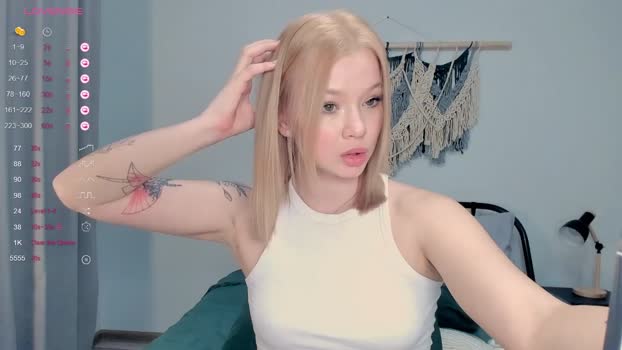 stacy__bloom StripChat Female 16-01-2025