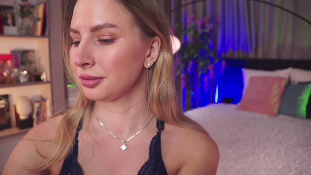 AnnLevine StripChat Female 18-01-2025