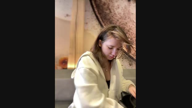 Holly_Molii StripChat Female 17-01-2025