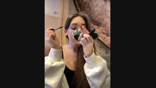 Holly_Molii StripChat Female 17-01-2025