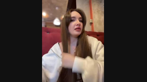 Holly_Molii StripChat Female 18-01-2025