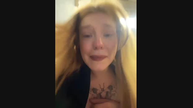 Honey___Hot StripChat Female 18-01-2025