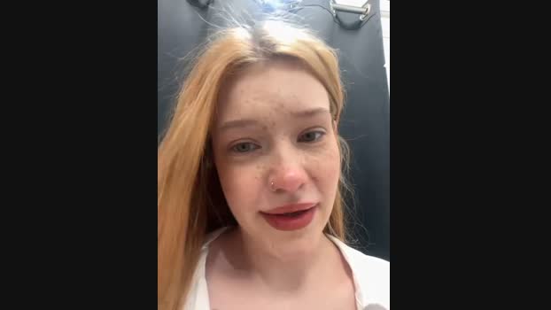 Honey___Hot StripChat Female 18-01-2025